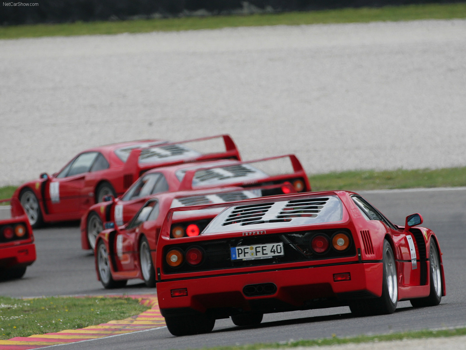 Ferrari (4).jpg